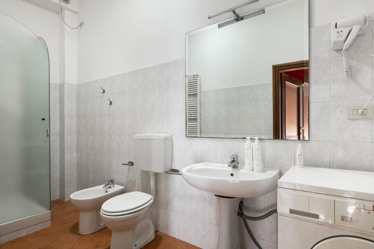 Giorgi Homes - Easy Apartment By Wonderful Italy Болонья Экстерьер фото